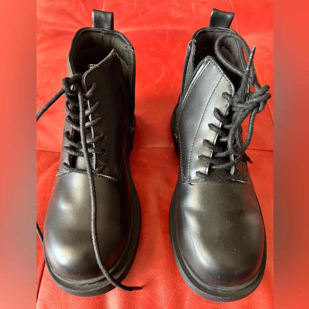 Kids Zara Black Lace-Up Combat Boots size 32 EUR / 1Y US